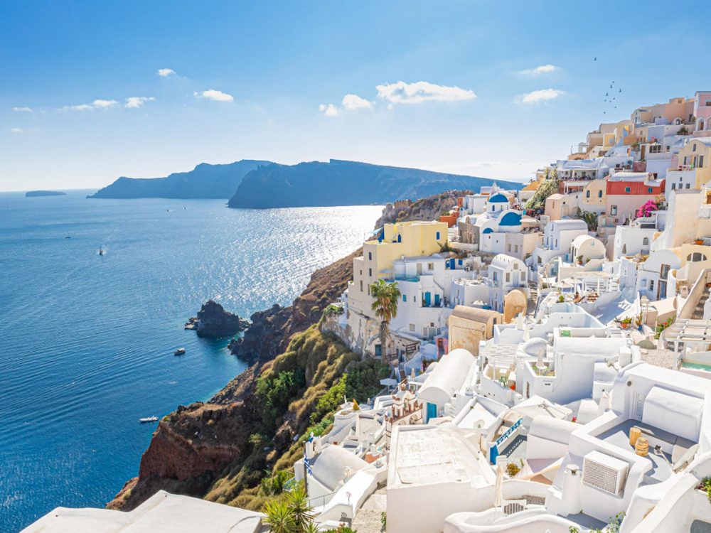 Qatar Airways to launch flights to Santorini | Time Out Doha